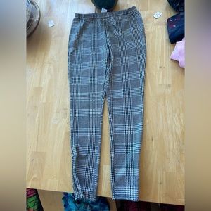Wonder nation girls plaid leggings with zipper on the leg. Size 14/16